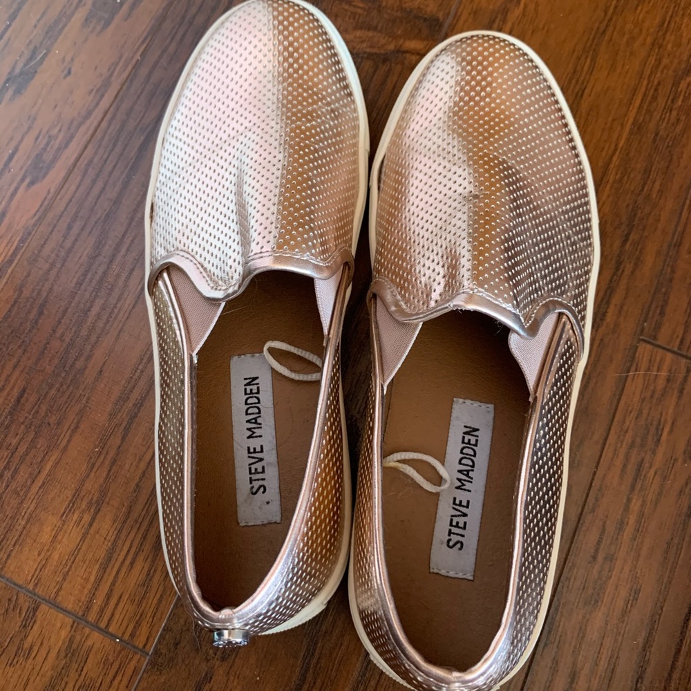 Steven madden slip ons